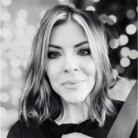 Meet your Posher, Melissa - Picture 1 of 1